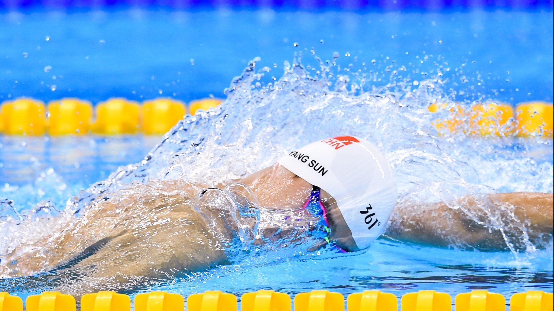 新西兰完胜阿尔及利亚，巴雷拉高光表现背后的足球哲学革命